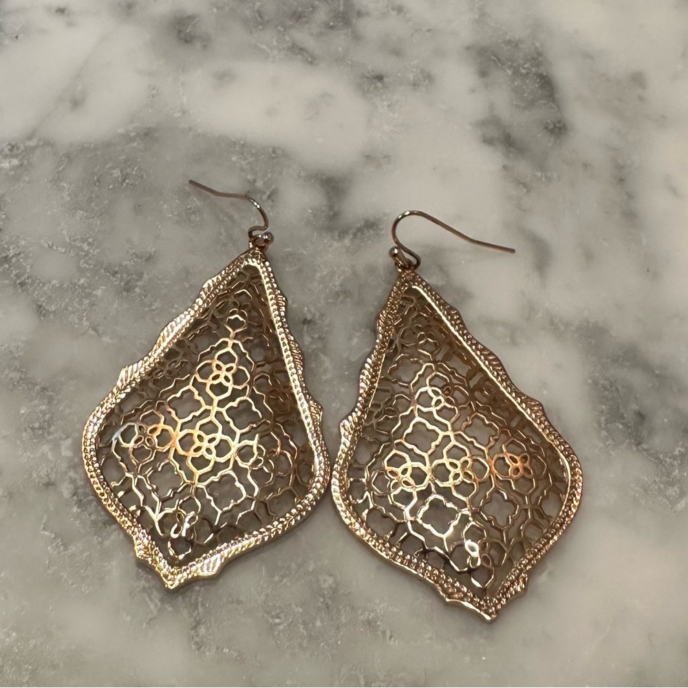 Kendra Scott Alexandra Rose Gold Drop Earrings in Filigree